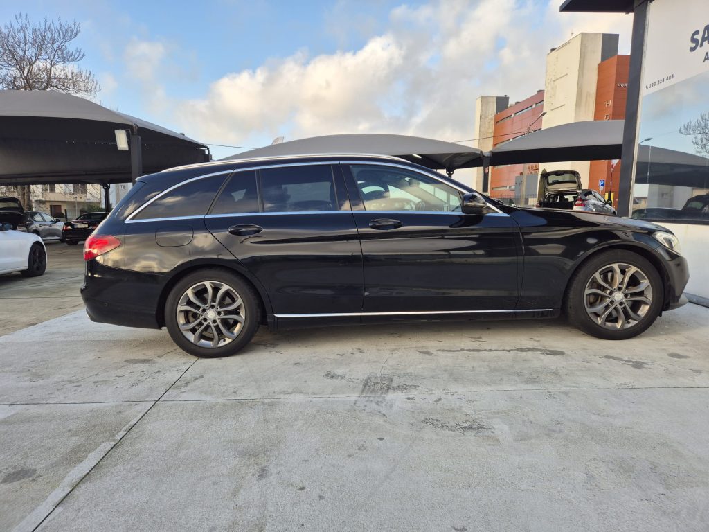 Mercedes-Benz C300 BlueTEC Hybrid Avantgarde +