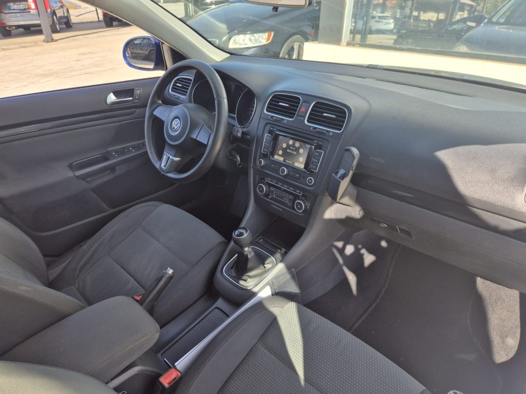 VW Golf 1.6 Confort