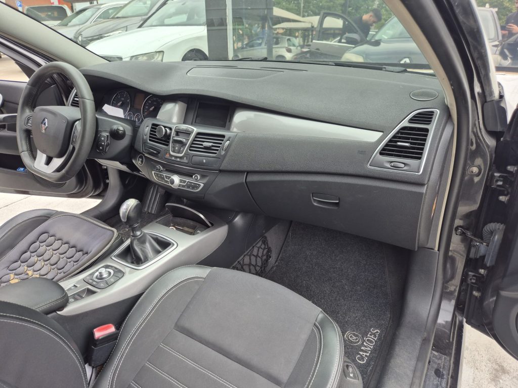 Renault Laguna