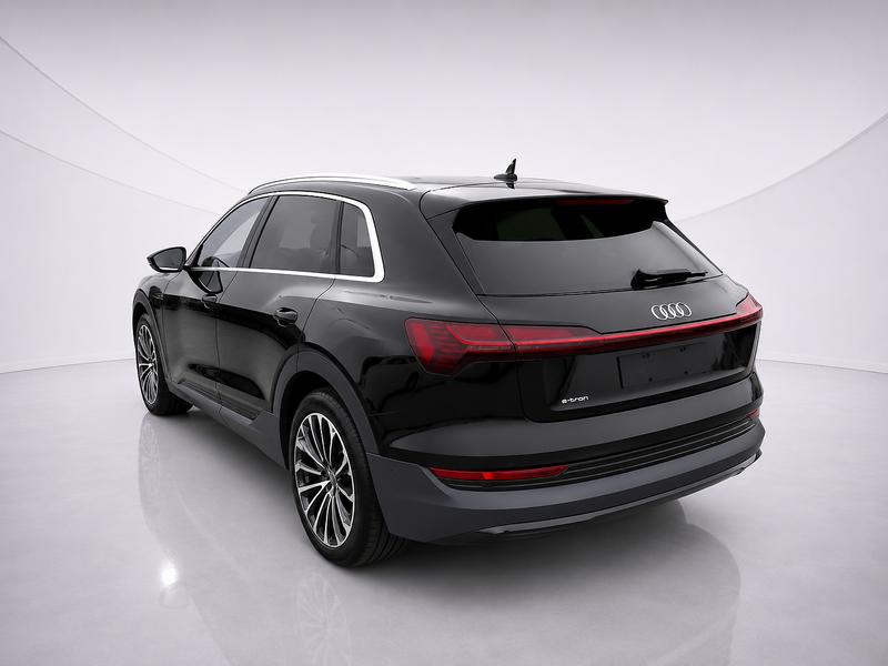 Audi E-tron 55 S Line