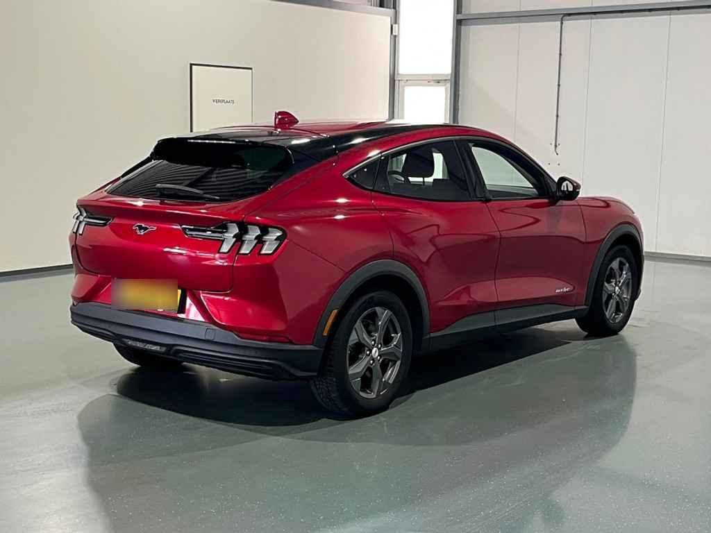 Ford Mustang Mach-E 76 kWh