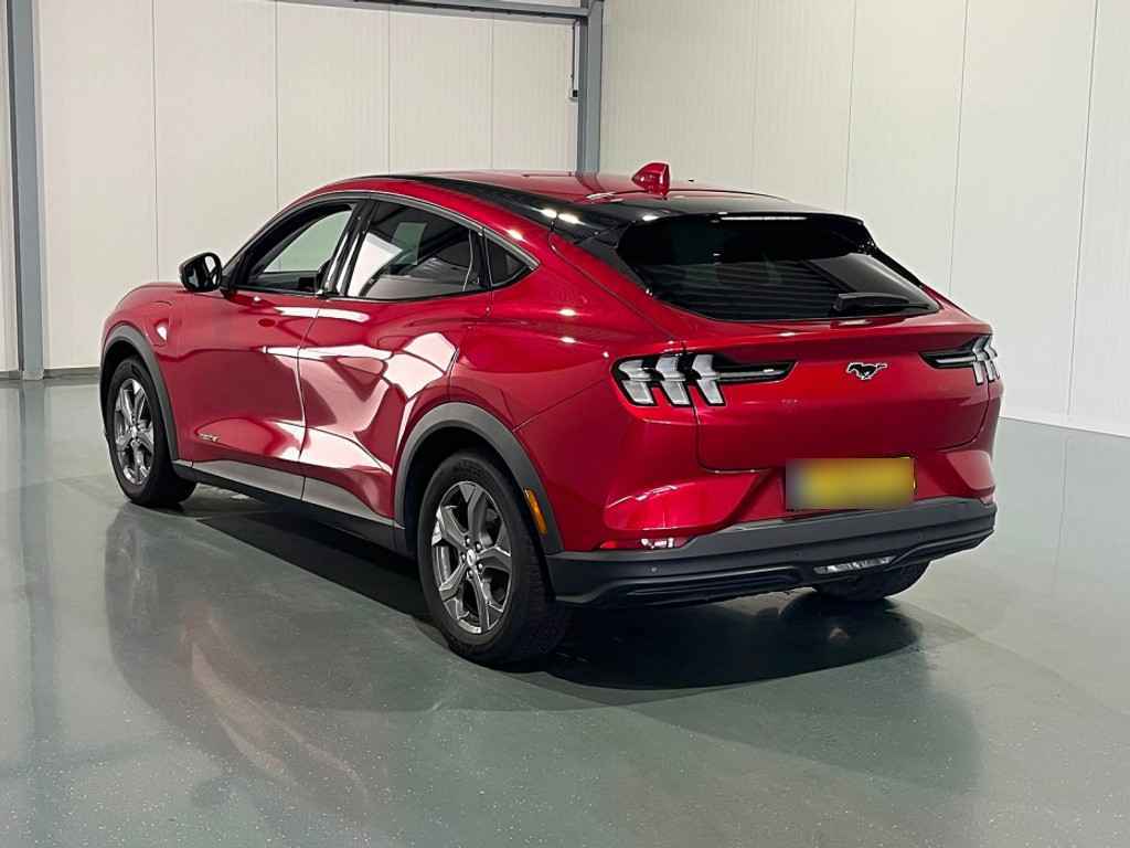 Ford Mustang Mach-E 76 kWh